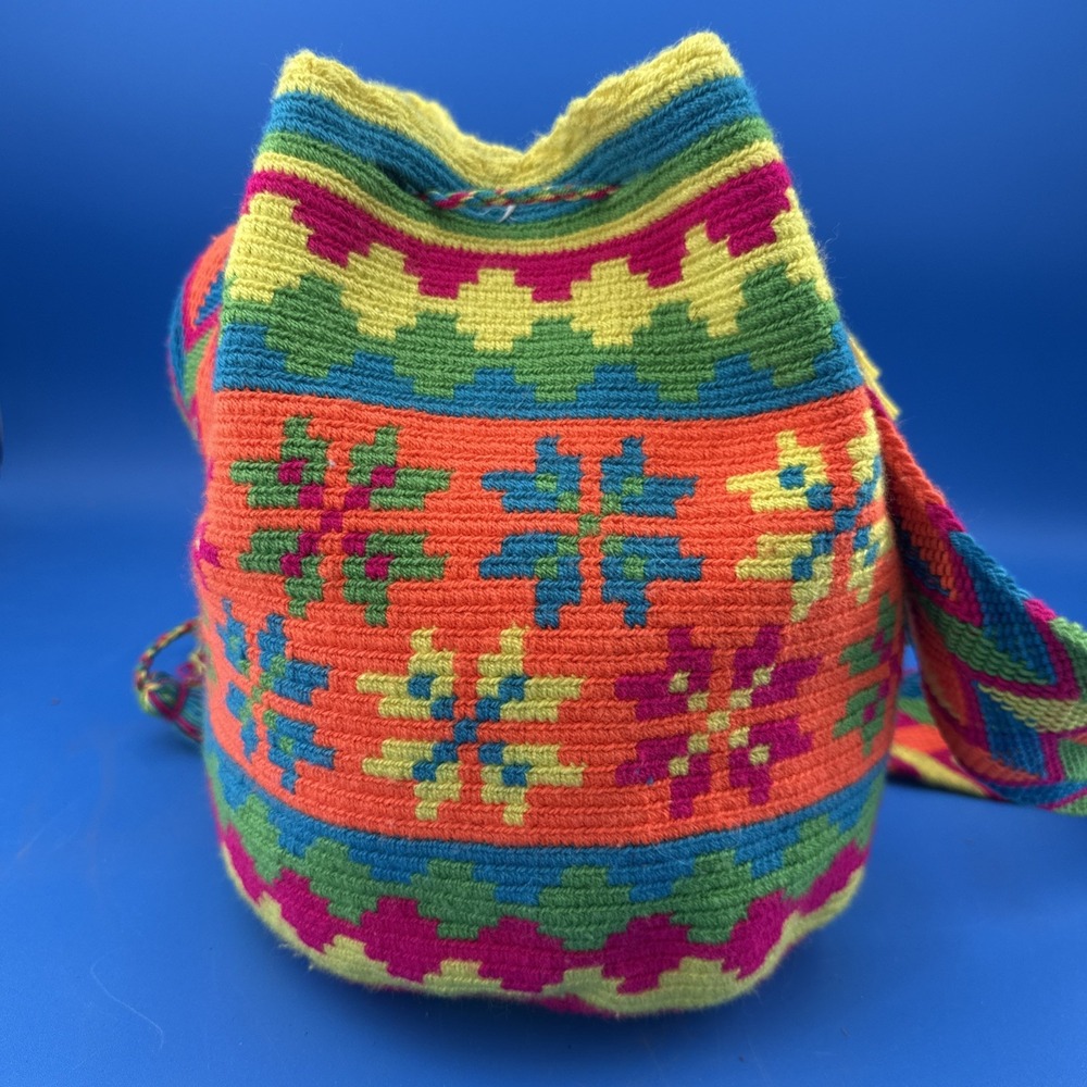 Authentic Wayuu Colombian Womens Handmade Large Colorful Mochila Bojo Tote Bag - Picture 6 of 11